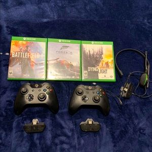 Xbox one controller (2) Games, Headset, and 2 adap